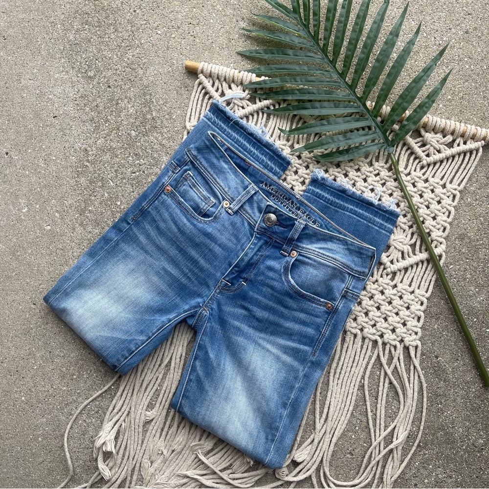 American Eagle Kick Crop Jeans Size 00
